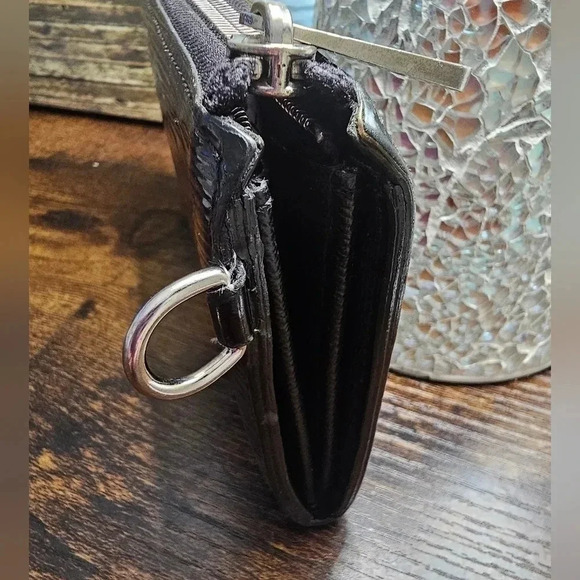 Louis Vuitton Electric Leather Clutch/Wristlet - Picture 9 of 16